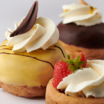 Selected whipped cream tarts